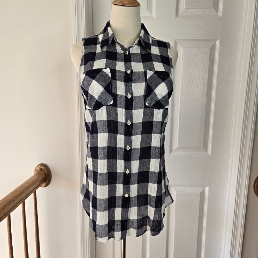 Merona Women Dark Navy and White Plaid Button-Up Sleeveless Collared Top Size S